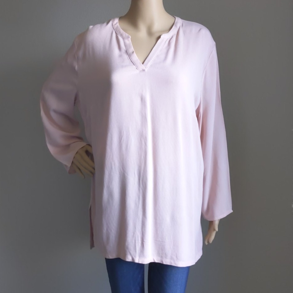 LIZ CLAIBORNE STUDIO  PINK  V NECK TOP SIZE LARGE